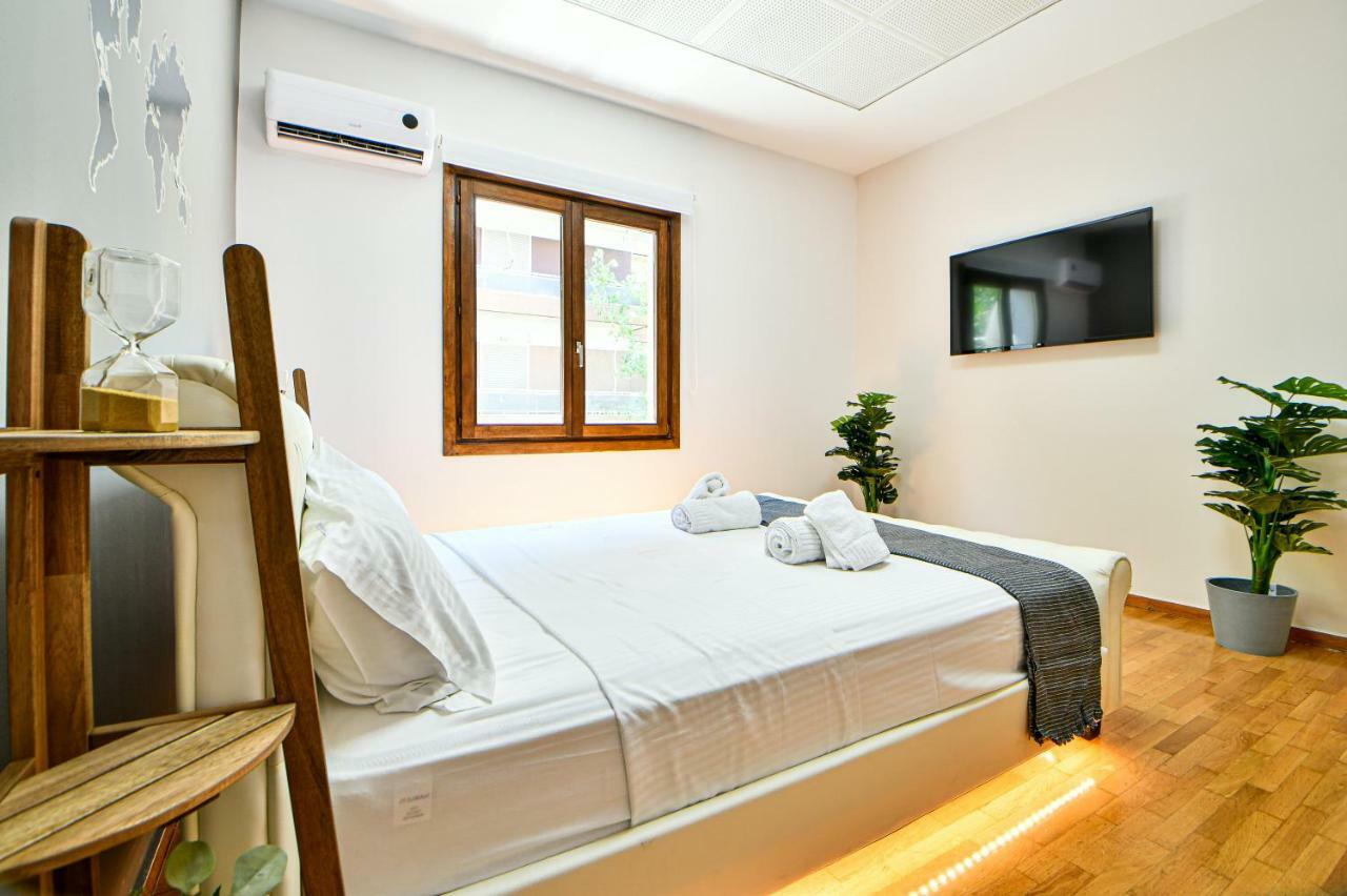 Flowers Of Athens, Boutique Aparthotel With 6-Apartments In Central Athens Exterior photo